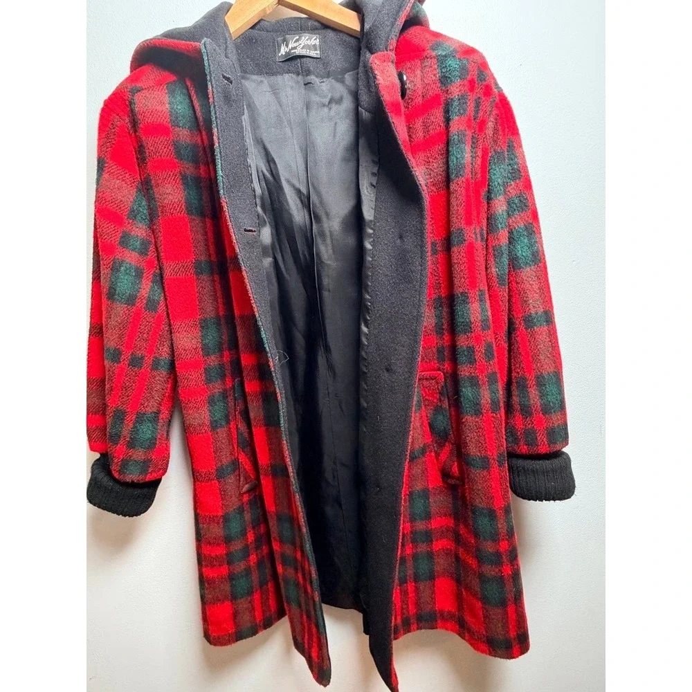 Ms New Yorker Vintage Hooded Plaid Coat Red Green Tartan Button Front Rib Cuffs